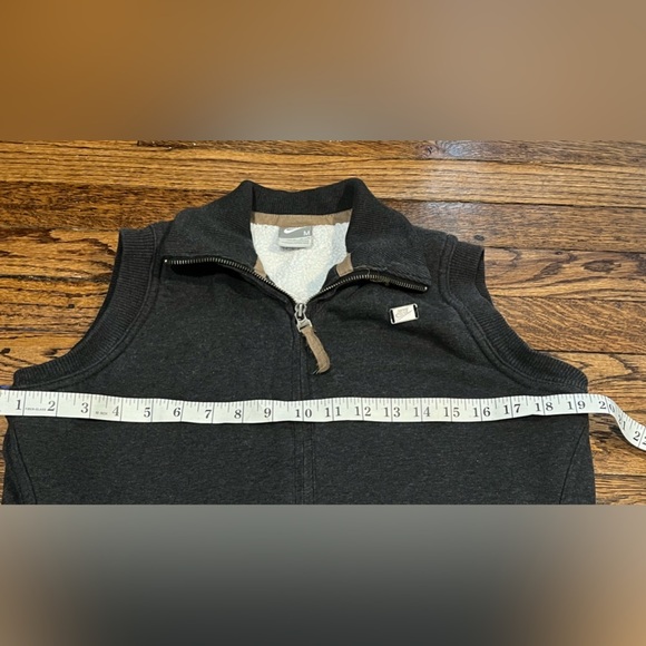 Nike full zip sweater vest with sherpa interior - Picture 7 of 9